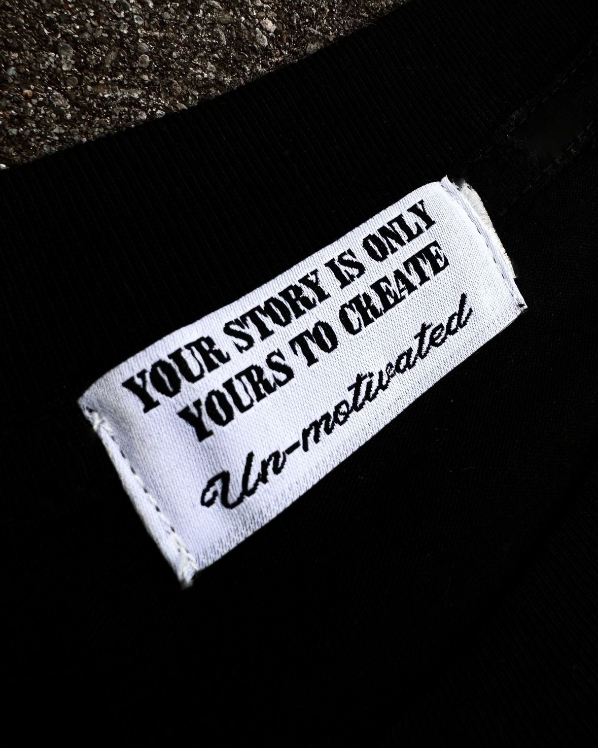 “DESTINATION” Onyx Tee - UN-MOTIVATED