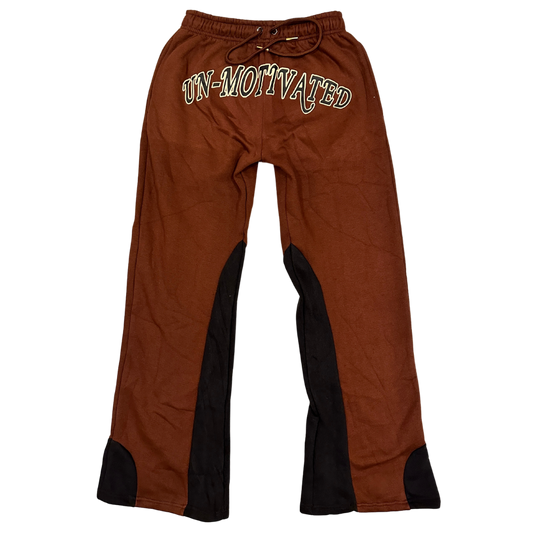"FEAR BEING AVERAGE" Flare Pants - Brown