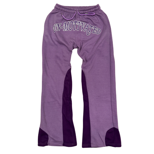 "FEAR BEING AVERAGE" Flare Pants - Purple