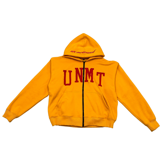 “VICTORY” Zip-up Hoodie - Mustard - UN-MOTIVATED