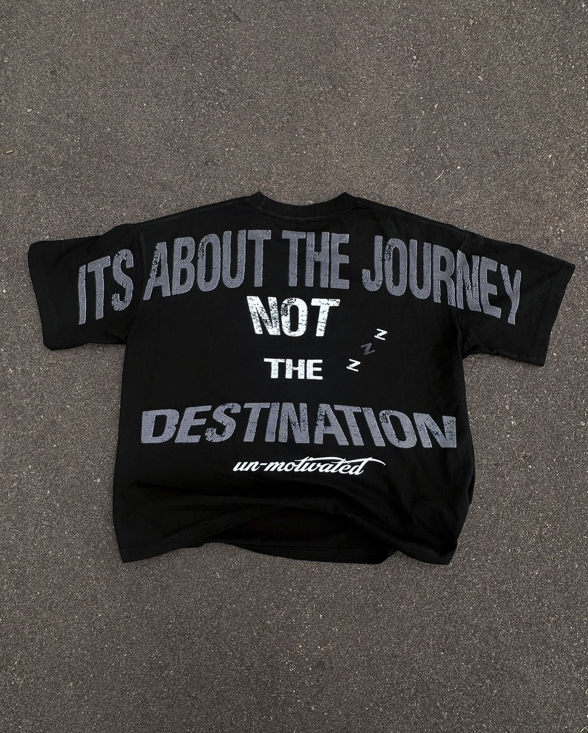 “DESTINATION” Onyx Tee - UN-MOTIVATED